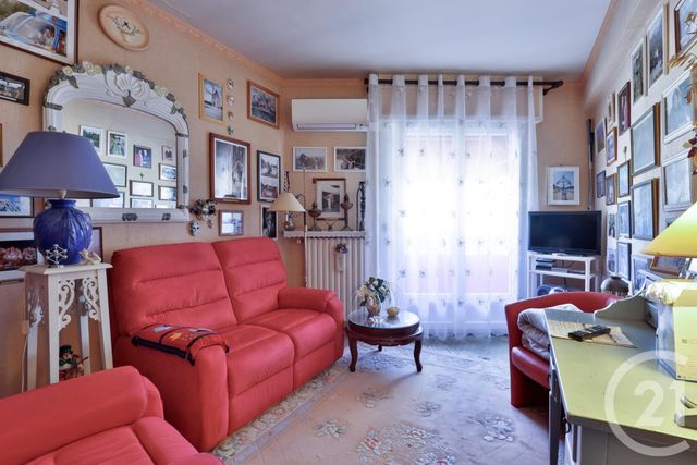 Maison à vendre - 6 pièces - 256,22 m2 - St Laurent Du Var - 06 - PROVENCE-ALPES-COTE-D-AZUR