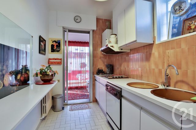 Maison à vendre - 6 pièces - 256,22 m2 - St Laurent Du Var - 06 - PROVENCE-ALPES-COTE-D-AZUR