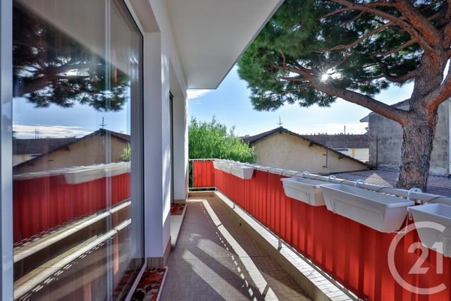 Maison à vendre - 6 pièces - 256,22 m2 - St Laurent Du Var - 06 - PROVENCE-ALPES-COTE-D-AZUR