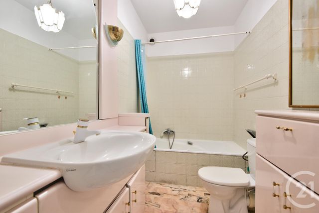 Appartement F1 à vendre - 1 pièce - 34,39 m2 - Nice - 06 - PROVENCE-ALPES-COTE-D-AZUR