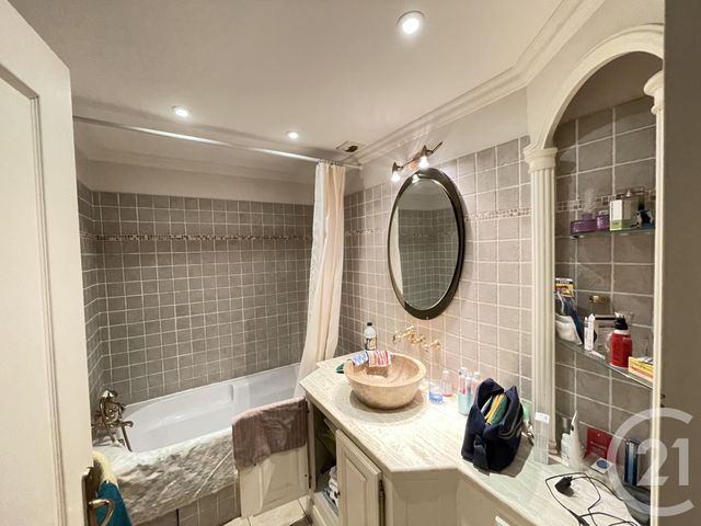 Appartement F3 à vendre - 3 pièces - 75,51 m2 - Nice - 06 - PROVENCE-ALPES-COTE-D-AZUR