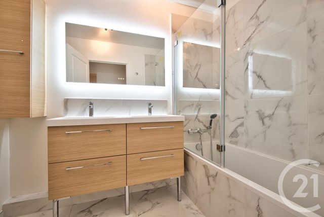 Appartement F3 à vendre - 3 pièces - 72,76 m2 - Nice - 06 - PROVENCE-ALPES-COTE-D-AZUR