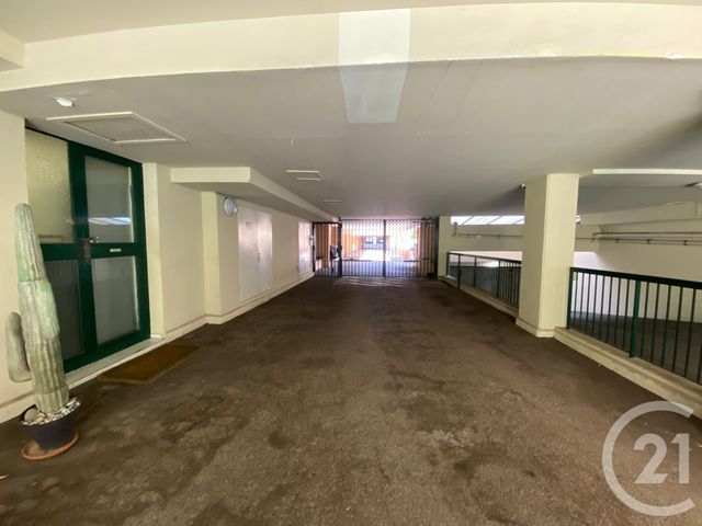 Parking &agrave; vendre - 10 m2 - Nice - 06 - PROVENCE-ALPES-COTE-D-AZUR