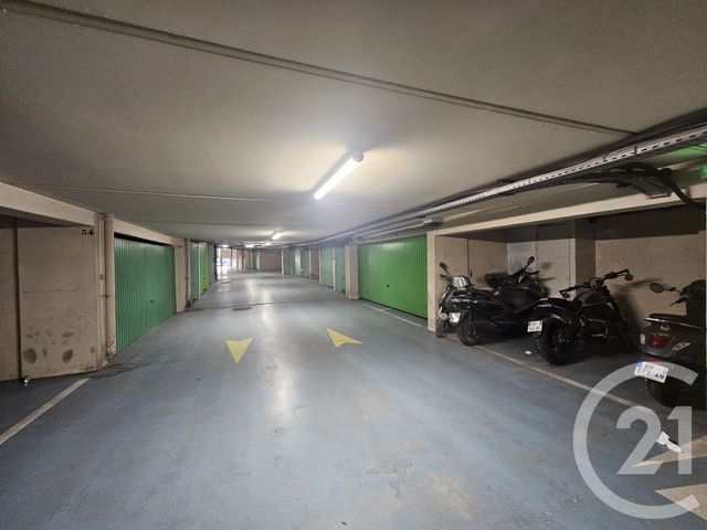 Parking &agrave; vendre - 12 m2 - Nice - 06 - PROVENCE-ALPES-COTE-D-AZUR
