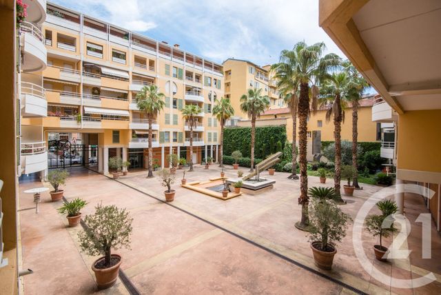 Appartement F4 &agrave; vendre - 4 pi&egrave;ces - 114 m2 - Nice - 06 - PROVENCE-ALPES-COTE-D-AZUR
