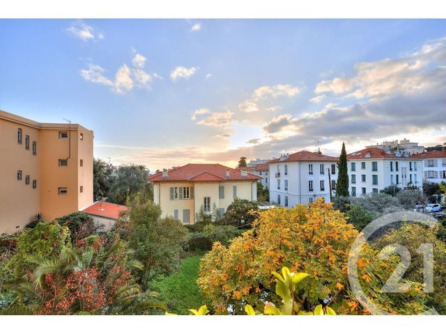Appartement F4 &agrave; vendre - 4 pi&egrave;ces - 134,10 m2 - Nice - 06 - PROVENCE-ALPES-COTE-D-AZUR