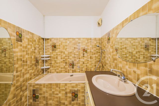 Appartement T4 à vendre - 3 pièces - 80 m2 - Echirolles - 38 - RHONE-ALPES