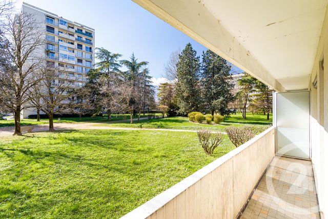 Appartement T4 à vendre - 4 pièces - 85,50 m2 - St Martin D Heres - 38 - RHONE-ALPES