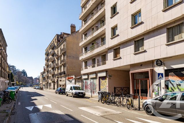 Appartement F3 à vendre - 3 pièces - 70,47 m2 - Grenoble - 38 - RHONE-ALPES