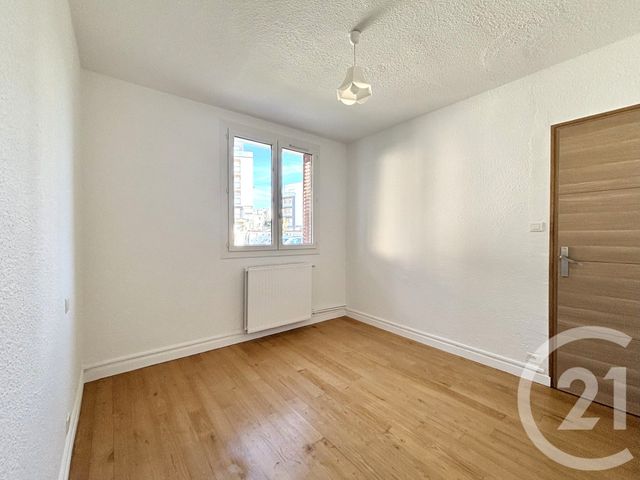 Appartement T3 à louer - 3 pièces - 47,95 m2 - St Martin Le Vinoux - 38 - RHONE-ALPES