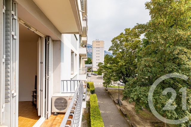 Appartement F4 à vendre - 4 pièces - 65 m2 - St Martin D Heres - 38 - RHONE-ALPES