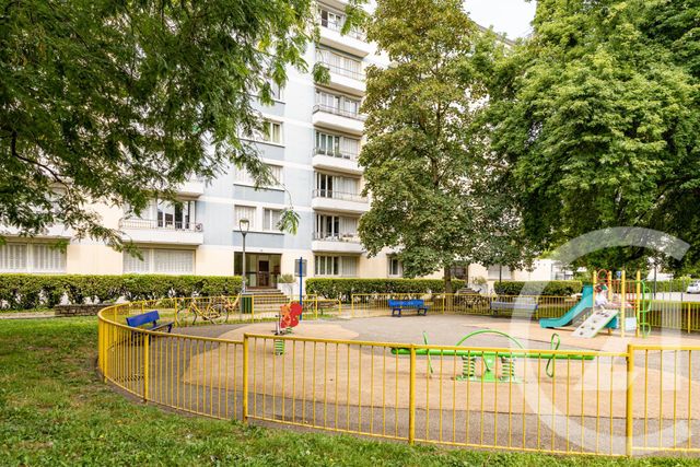 Appartement F4 à vendre - 4 pièces - 65 m2 - St Martin D Heres - 38 - RHONE-ALPES