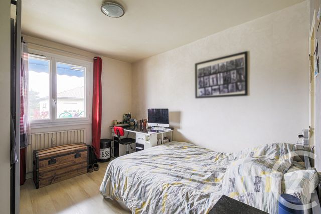 Appartement à vendre - 4 pièces - 88 m2 - Eybens - 38 - RHONE-ALPES