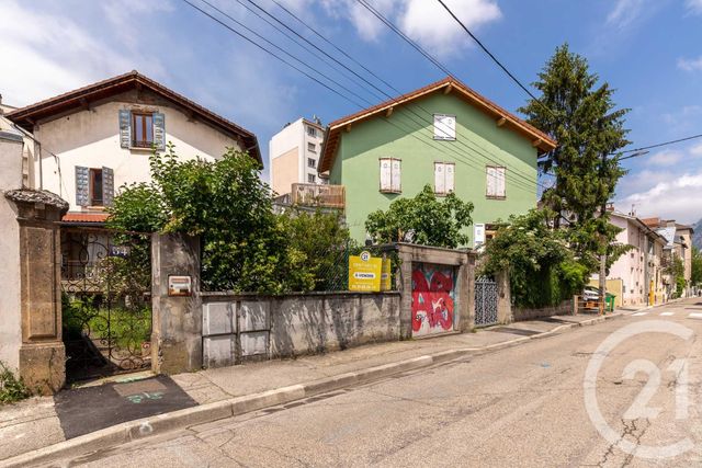 Maison à vendre - 5 pièces - 195 m2 - Grenoble - 38 - RHONE-ALPES