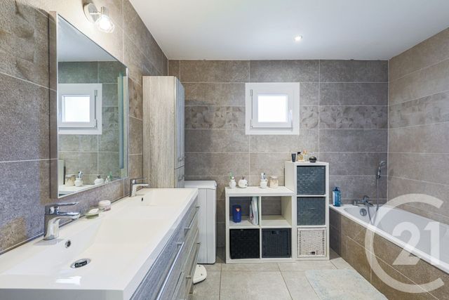 Maison &agrave; vendre - 6 pi&egrave;ces - 125 m2 - St Martin D Uriage - 38 - RHONE-ALPES