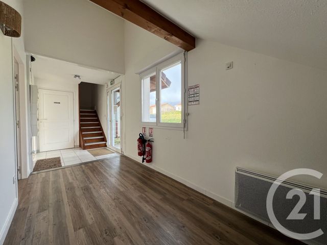 Local commercial à louer - 54.75 m2 - 38 - Isere