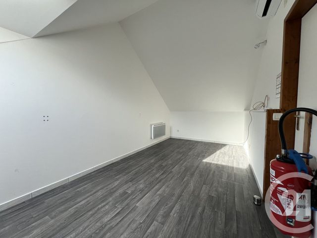 Local commercial à louer - 54.75 m2 - 38 - Isere