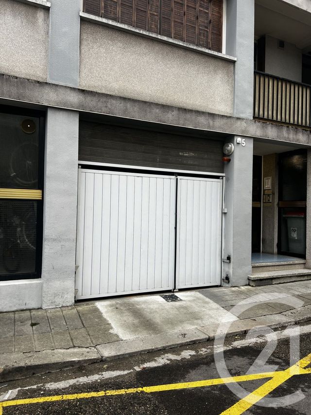 parking - GRENOBLE - 38