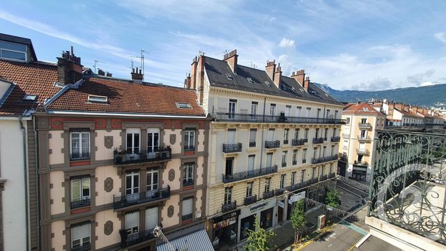 Appartement T2 &agrave; louer - 2 pi&egrave;ces - 45,83 m2 - Grenoble - 38 - RHONE-ALPES