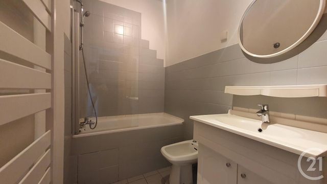 Appartement T2 &agrave; louer - 2 pi&egrave;ces - 45,83 m2 - Grenoble - 38 - RHONE-ALPES