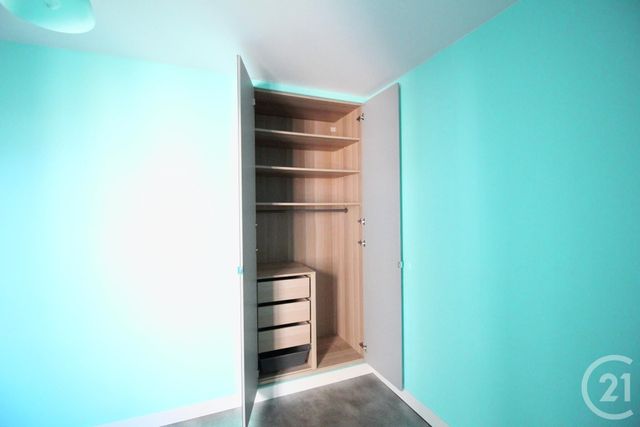 Appartement T4 &agrave; louer - 4 pi&egrave;ces - 86,40 m2 - Echirolles - 38 - RHONE-ALPES