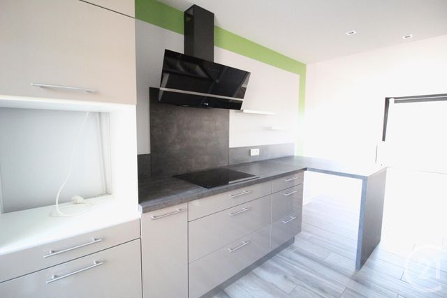 Appartement T4 &agrave; louer - 4 pi&egrave;ces - 86,40 m2 - Echirolles - 38 - RHONE-ALPES