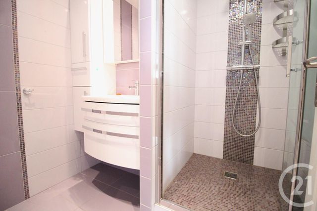 Appartement T4 &agrave; louer - 4 pi&egrave;ces - 86,40 m2 - Echirolles - 38 - RHONE-ALPES