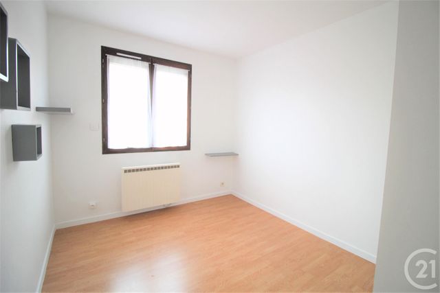Appartement T4 &agrave; louer - 4 pi&egrave;ces - 79,50 m2 - Grenoble - 38 - RHONE-ALPES
