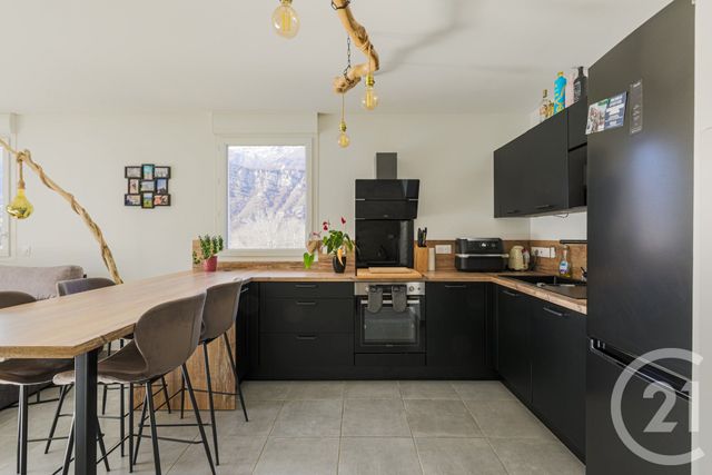 Appartement T3 &agrave; vendre - 3 pi&egrave;ces - 64,45 m2 - Le Pont De Claix - 38 - RHONE-ALPES