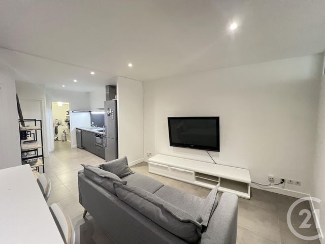 Appartement T4 &agrave; louer - 4 pi&egrave;ces - 69,81 m2 - Grenoble - 38 - RHONE-ALPES