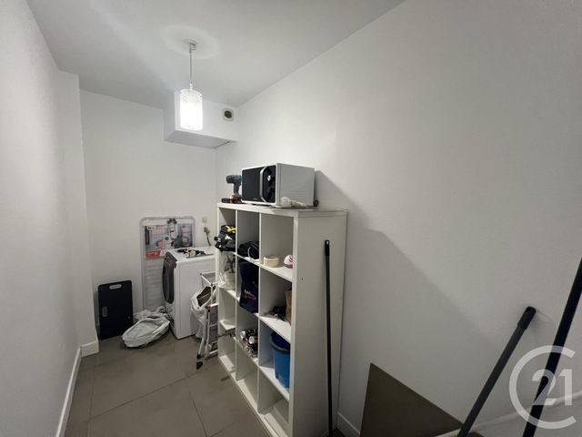 Appartement T4 &agrave; louer - 4 pi&egrave;ces - 69,81 m2 - Grenoble - 38 - RHONE-ALPES