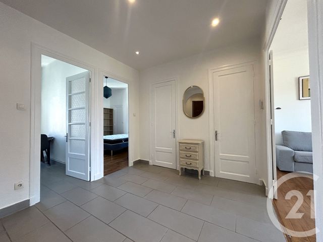 Appartement T3 &agrave; louer - 3 pi&egrave;ces - 72,15 m2 - Grenoble - 38 - RHONE-ALPES