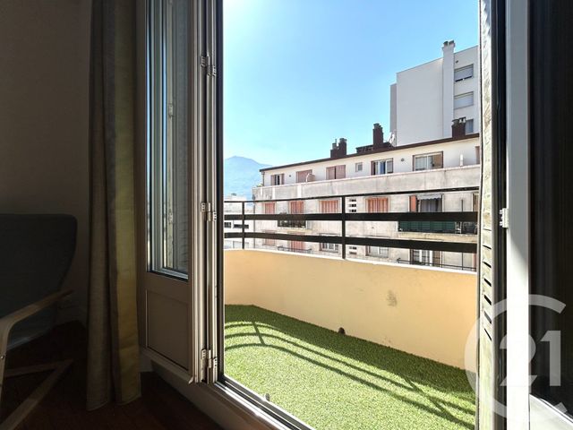 Appartement T3 &agrave; louer - 3 pi&egrave;ces - 72,15 m2 - Grenoble - 38 - RHONE-ALPES