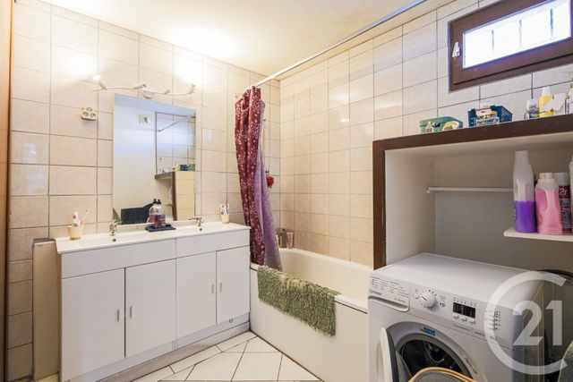 Appartement T3 &agrave; vendre - 3 pi&egrave;ces - 72 m2 - Fontaine - 38 - RHONE-ALPES