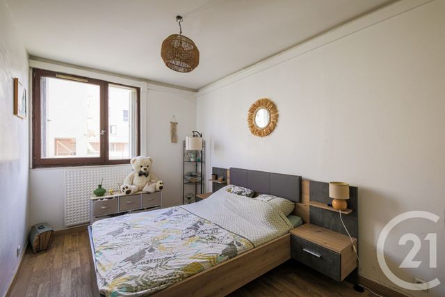 Appartement T3 &agrave; vendre - 3 pi&egrave;ces - 72 m2 - Fontaine - 38 - RHONE-ALPES