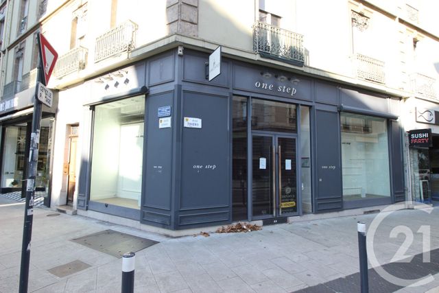 Local commercial à vendre - 114.0 m2 - 38 - Isere