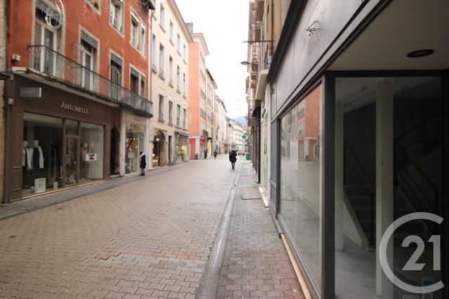 Local commercial à vendre - 140.0 m2 - 38 - Isere
