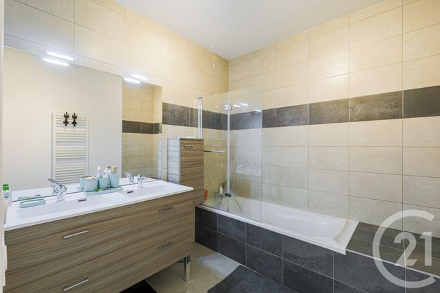 Appartement F3 &agrave; vendre - 3 pi&egrave;ces - 75,67 m2 - Eybens - 38 - RHONE-ALPES