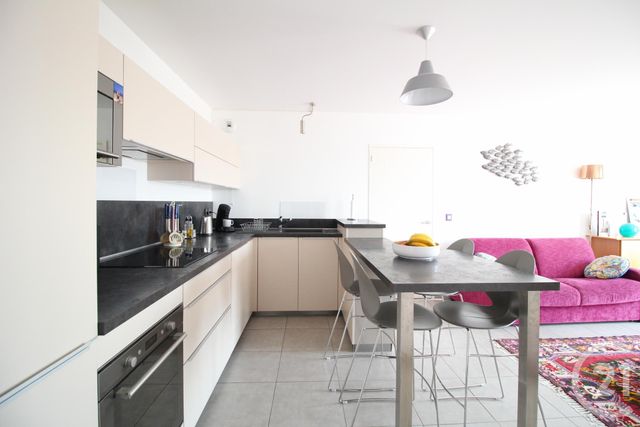 Appartement T3 &agrave; louer - 3 pi&egrave;ces - 62,70 m2 - Grenoble - 38 - RHONE-ALPES