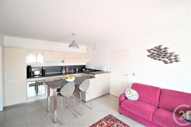 Appartement T3 &agrave; louer - 3 pi&egrave;ces - 62,70 m2 - Grenoble - 38 - RHONE-ALPES