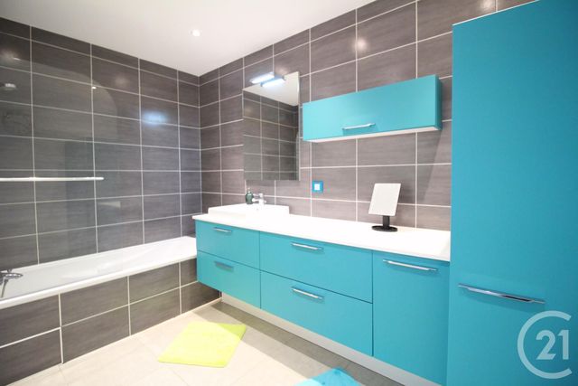 Appartement T3 &agrave; louer - 3 pi&egrave;ces - 62,70 m2 - Grenoble - 38 - RHONE-ALPES