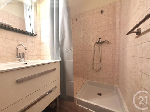 Appartement T3 &agrave; louer - 3 pi&egrave;ces - 47,45 m2 - Grenoble - 38 - RHONE-ALPES