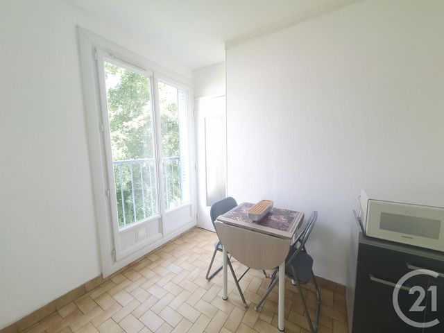 Appartement T3 &agrave; louer - 3 pi&egrave;ces - 47,45 m2 - Grenoble - 38 - RHONE-ALPES