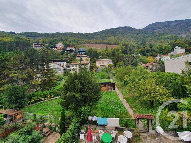 Appartement Studio &agrave; louer - 1 pi&egrave;ce - 27,10 m2 - La Tronche - 38 - RHONE-ALPES