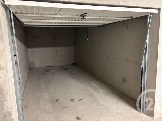 parking - SEYSSINS - 38