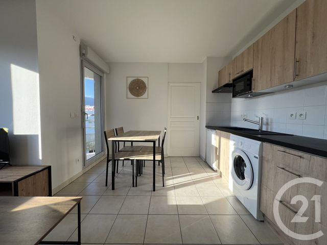 Appartement T2 &agrave; louer - 2 pi&egrave;ces - 30,68 m2 - St Martin D Heres - 38 - RHONE-ALPES