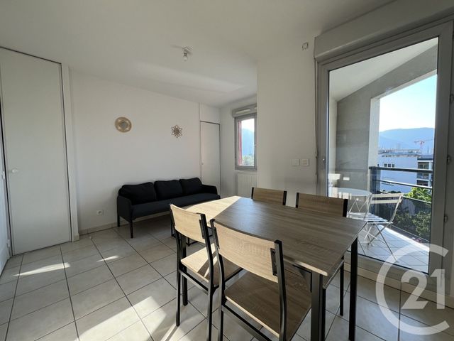 Appartement T2 &agrave; louer - 2 pi&egrave;ces - 30,68 m2 - St Martin D Heres - 38 - RHONE-ALPES