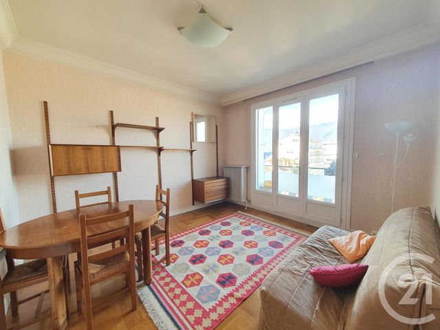 Appartement T3 &agrave; louer - 3 pi&egrave;ces - 70,02 m2 - Grenoble - 38 - RHONE-ALPES
