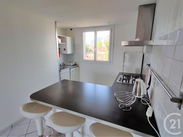Appartement T3 &agrave; louer - 3 pi&egrave;ces - 53,02 m2 - Grenoble - 38 - RHONE-ALPES