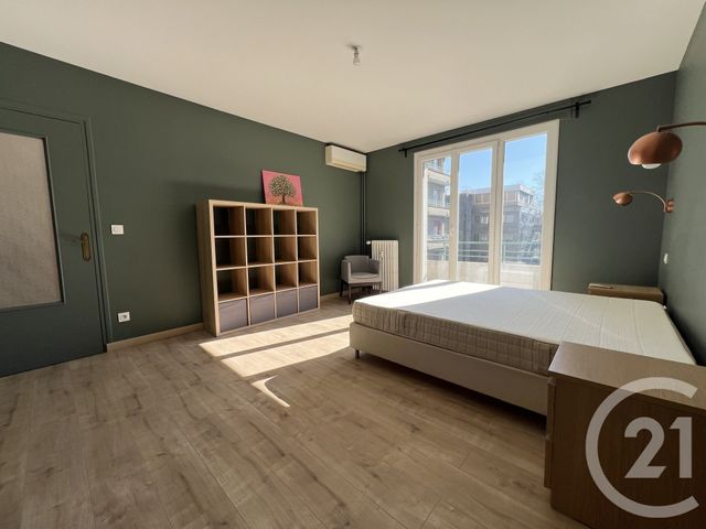 Appartement T3 &agrave; louer - 3 pi&egrave;ces - 65,16 m2 - Grenoble - 38 - RHONE-ALPES